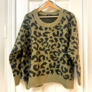 NWOT Chunky Knit Leopard Print Sweater